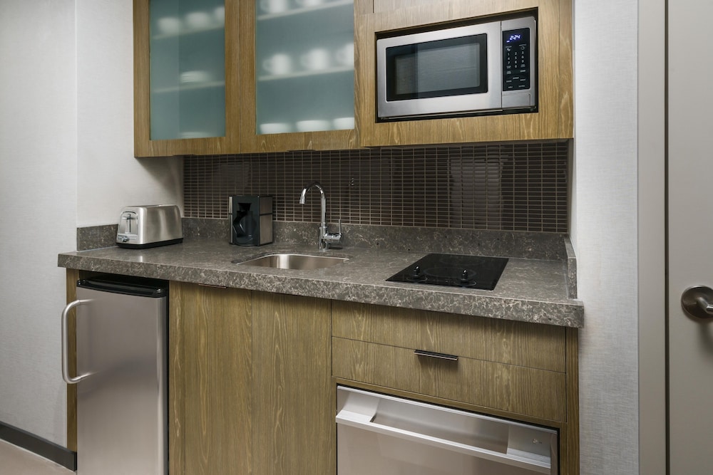 Residence Inn by Marriott New York Downtown Manhattan/Financial District 32/36