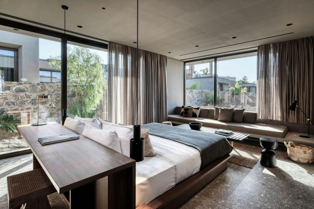 Open Plan, Tropical, Suite, King Bed, Pool View, Terrace