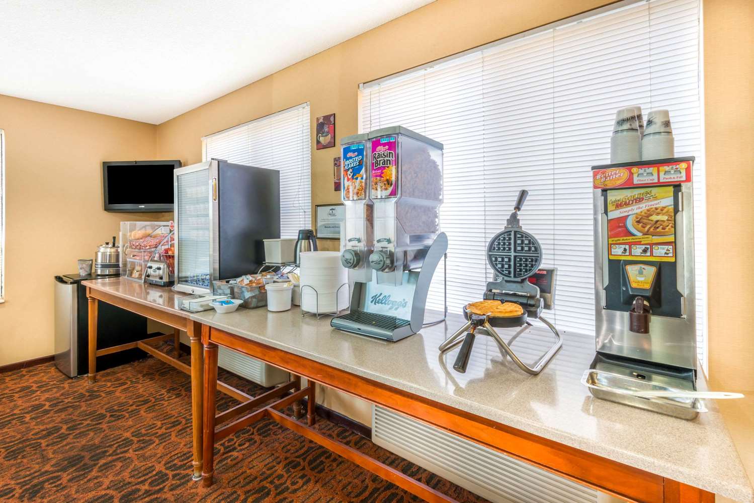 Super 8 By Wyndham Salina I-70 29/29