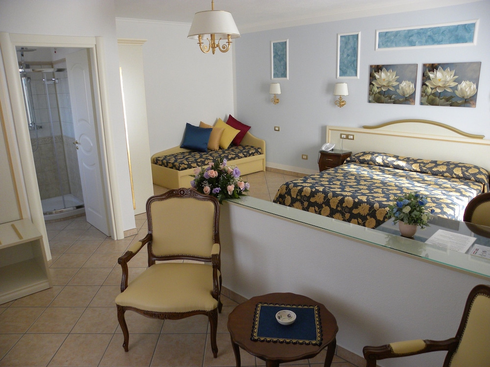 Hotel Ristorante Borgo La Tana 21/50