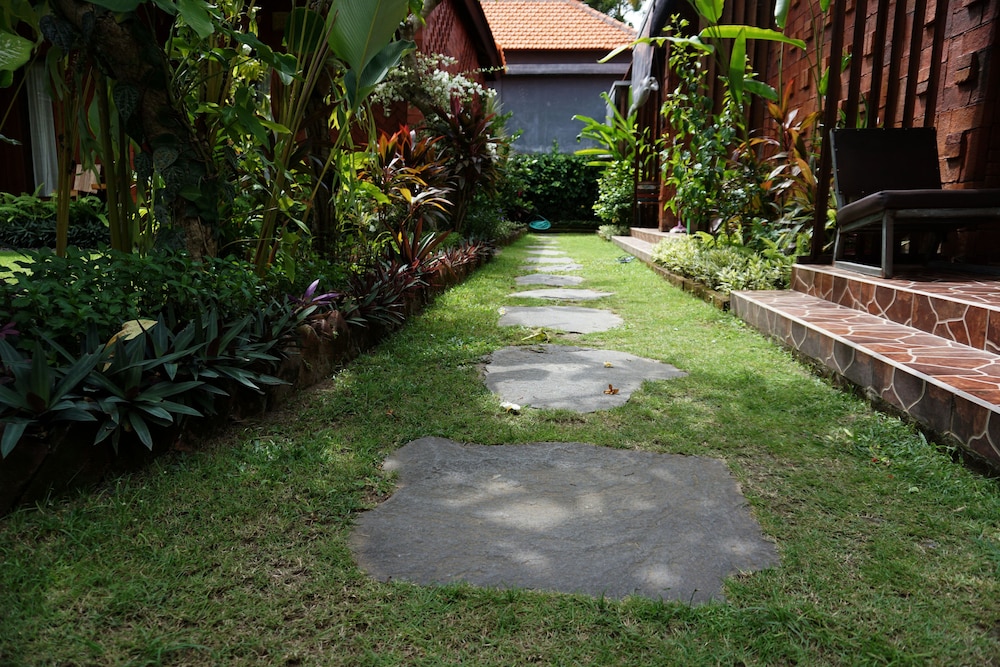 Louto Dmell Homestay 45/50
