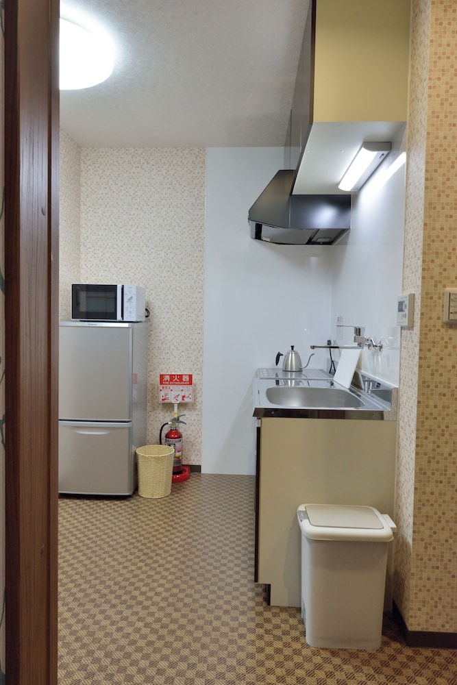 Rokuhara Inn 18/36