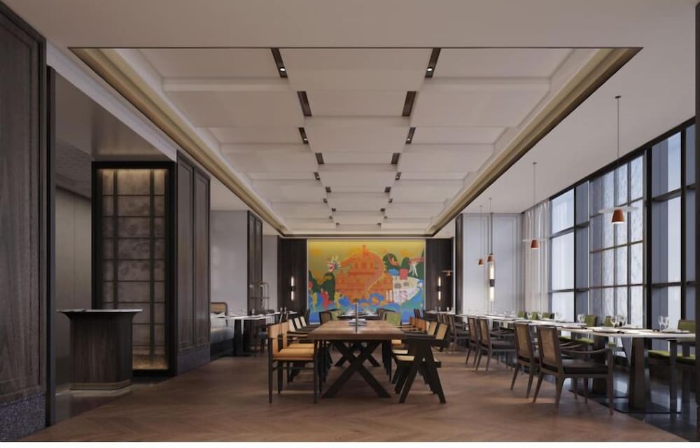 UrCove by Hyatt Shantou Zhugang New Town 12/13