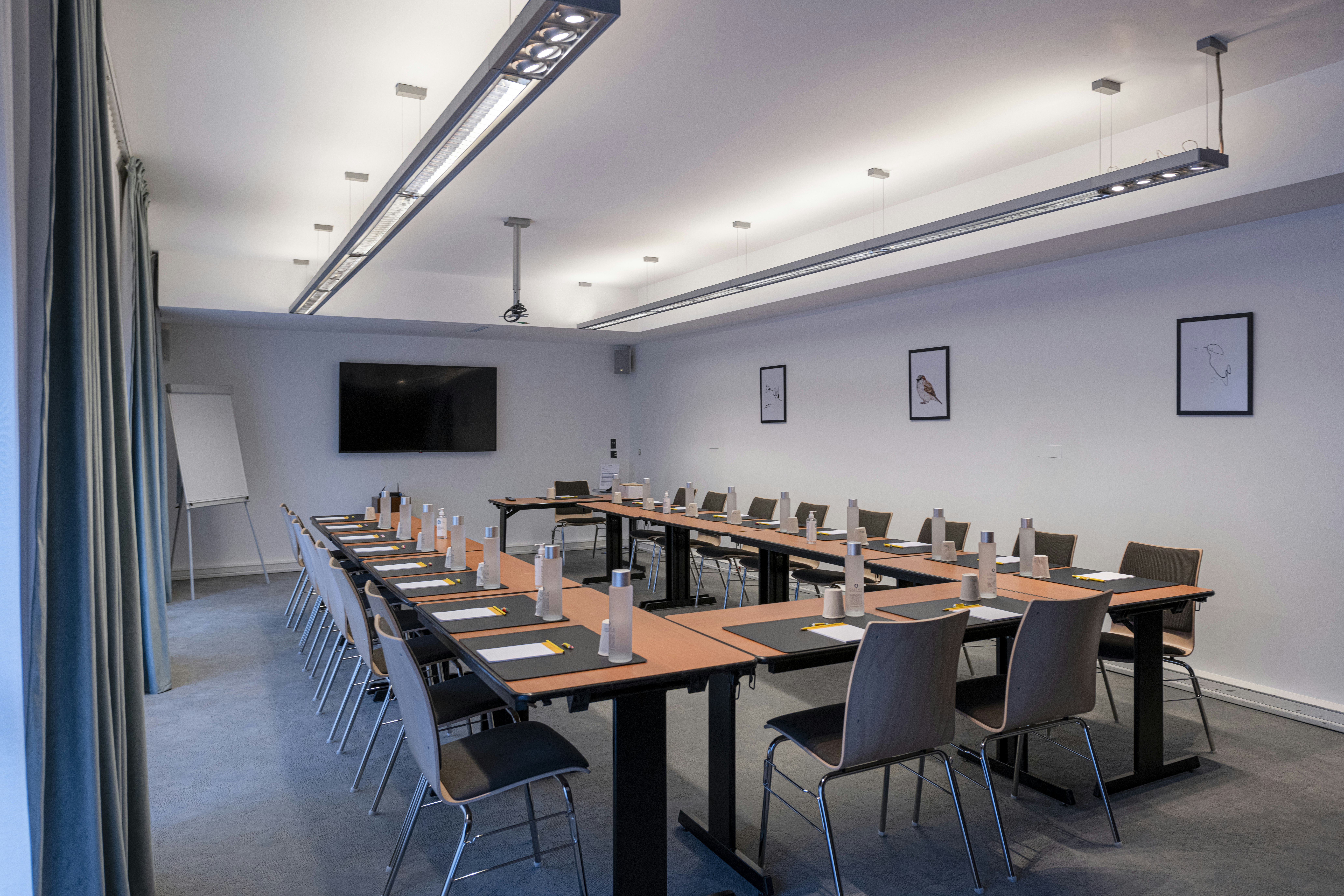 Voco Paris Montparnasse Ex Holiday Inn Paris Gare Montparnasse 55/64