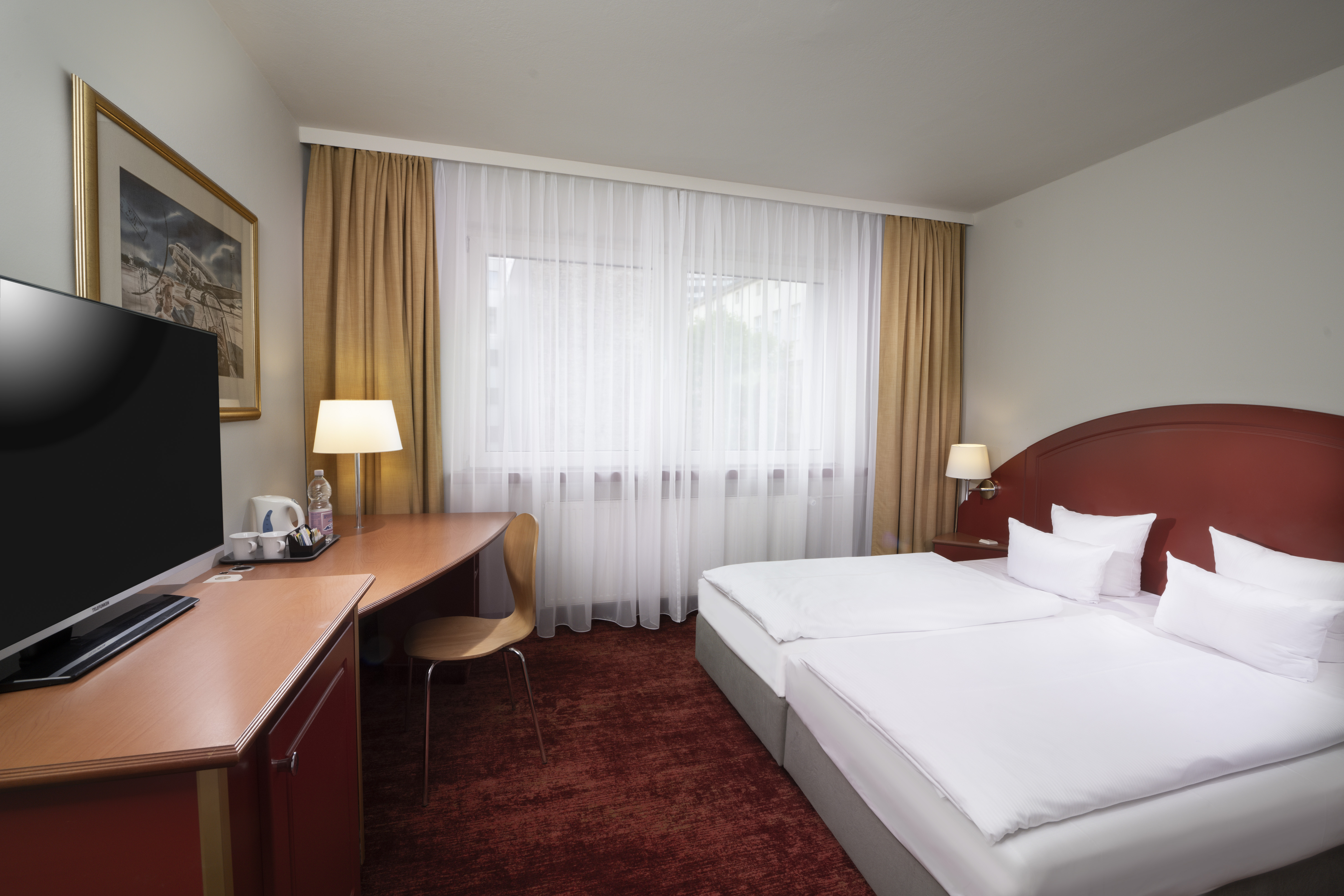 Go, Classic, Twin Beds, with View