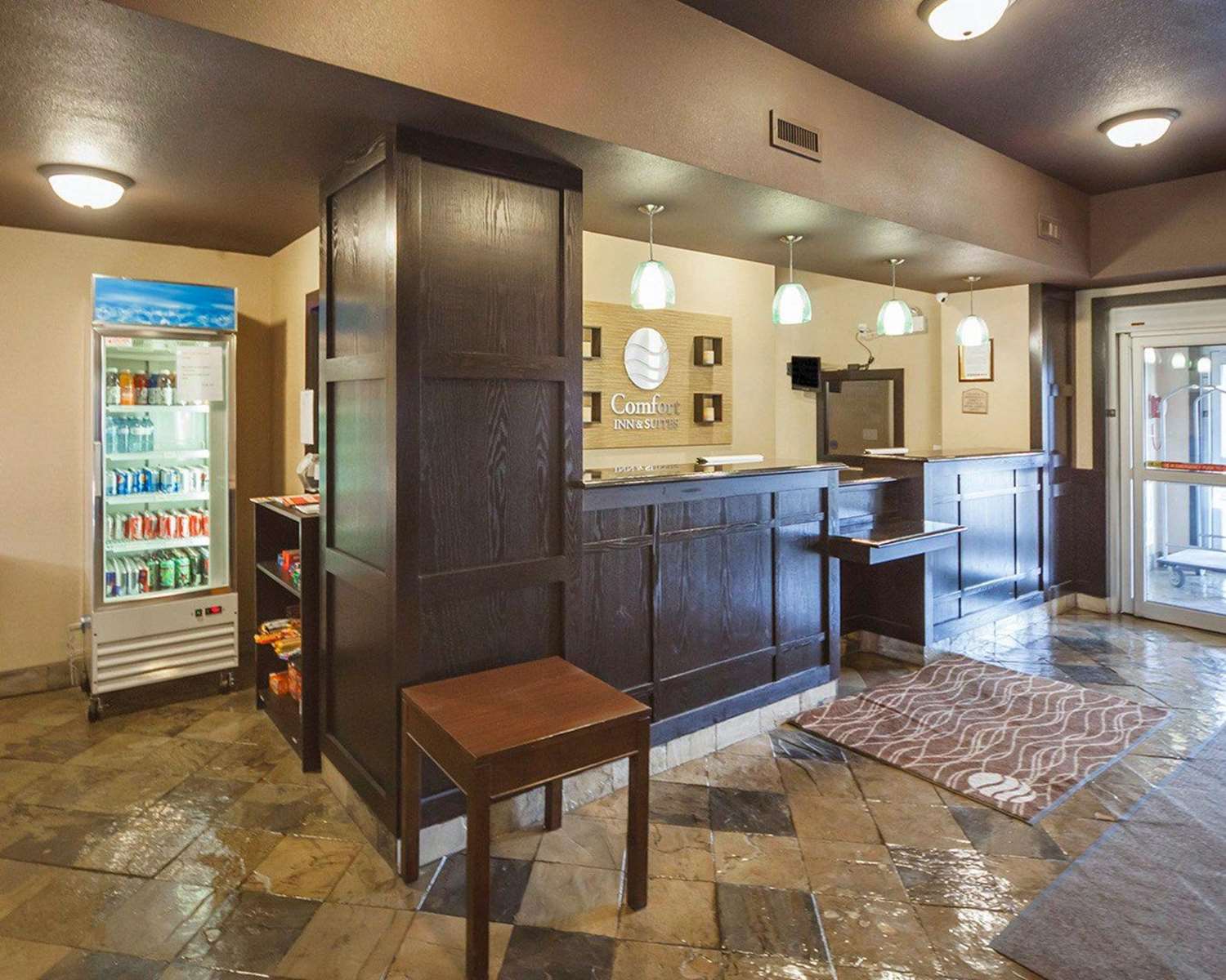 Prairie Moon Inn Sylvan Lake 3/23