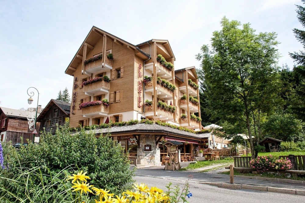 ALP'HOTEL 2/42