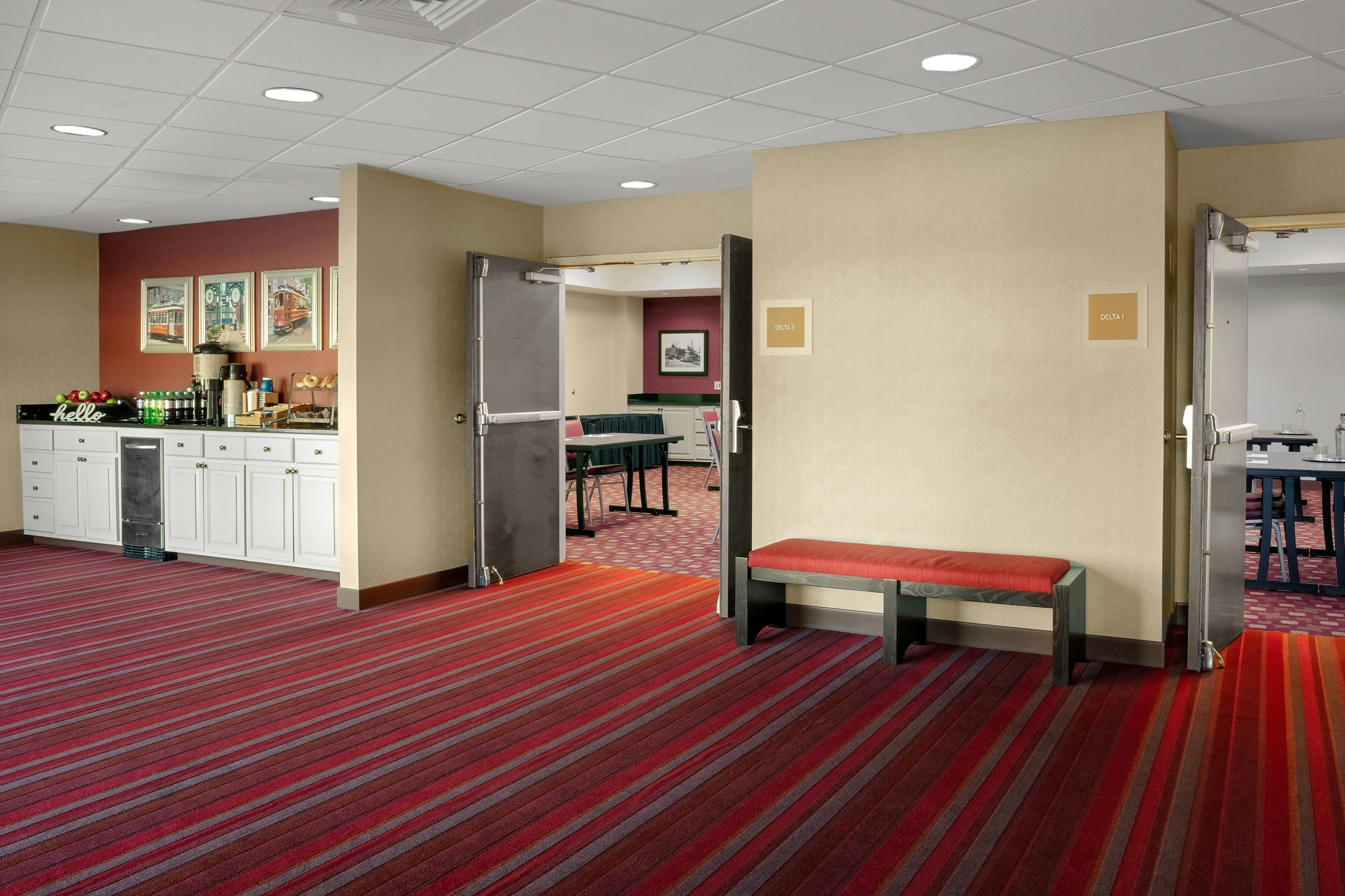 Lobby at Four Points By Sheraton Memphis East, MEMPHIS - TN