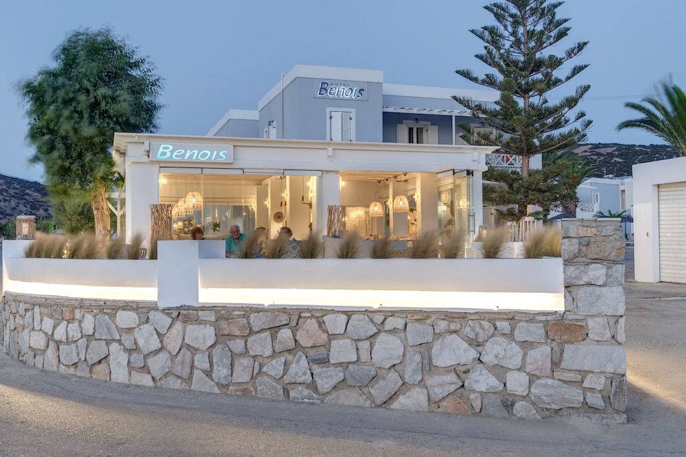 Hotel Benois 8/74