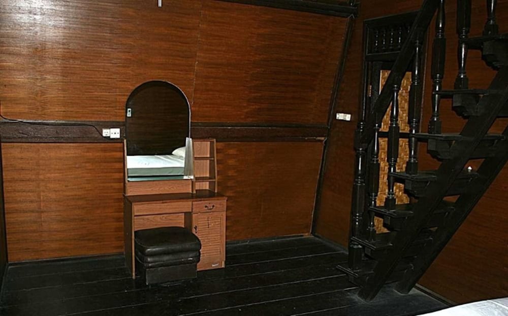 Lumbung Sari Hotel 42/50