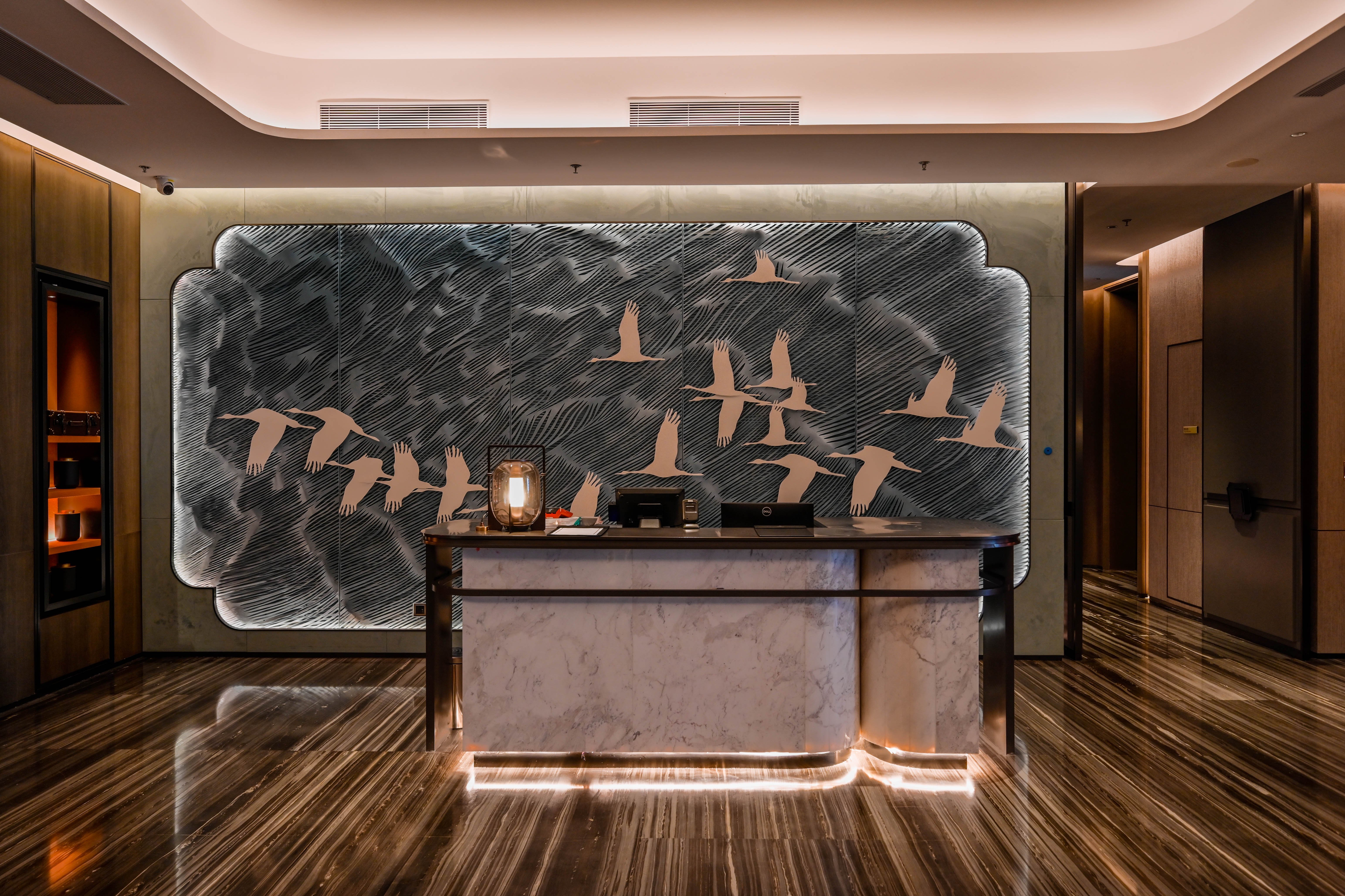 Crowne Plaza Qingdao Jinshui 9/84