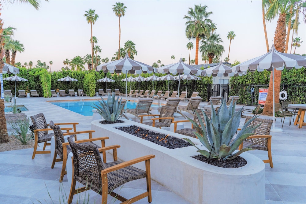 Azure Sky Resort 20/28