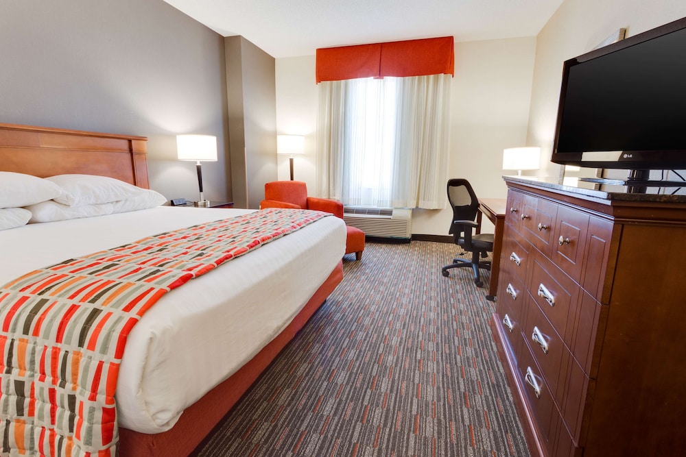 Drury Inn and Suites Greenville 6/36
