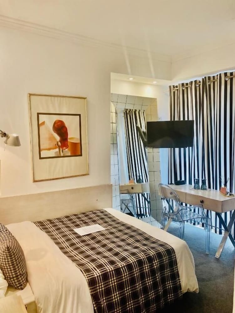 Economy, Double Bed