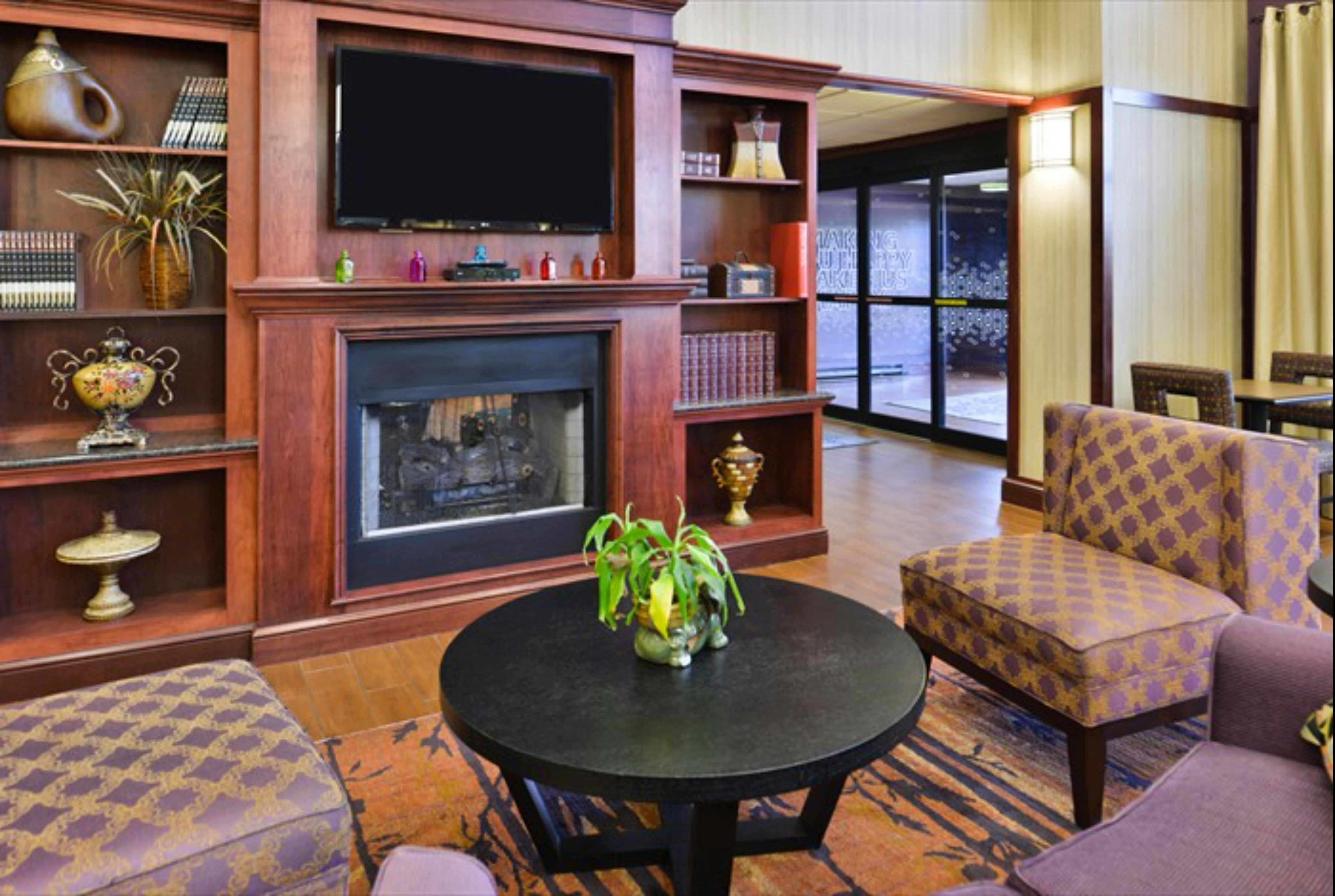 Hampton Inn Suites Richmond 33/50