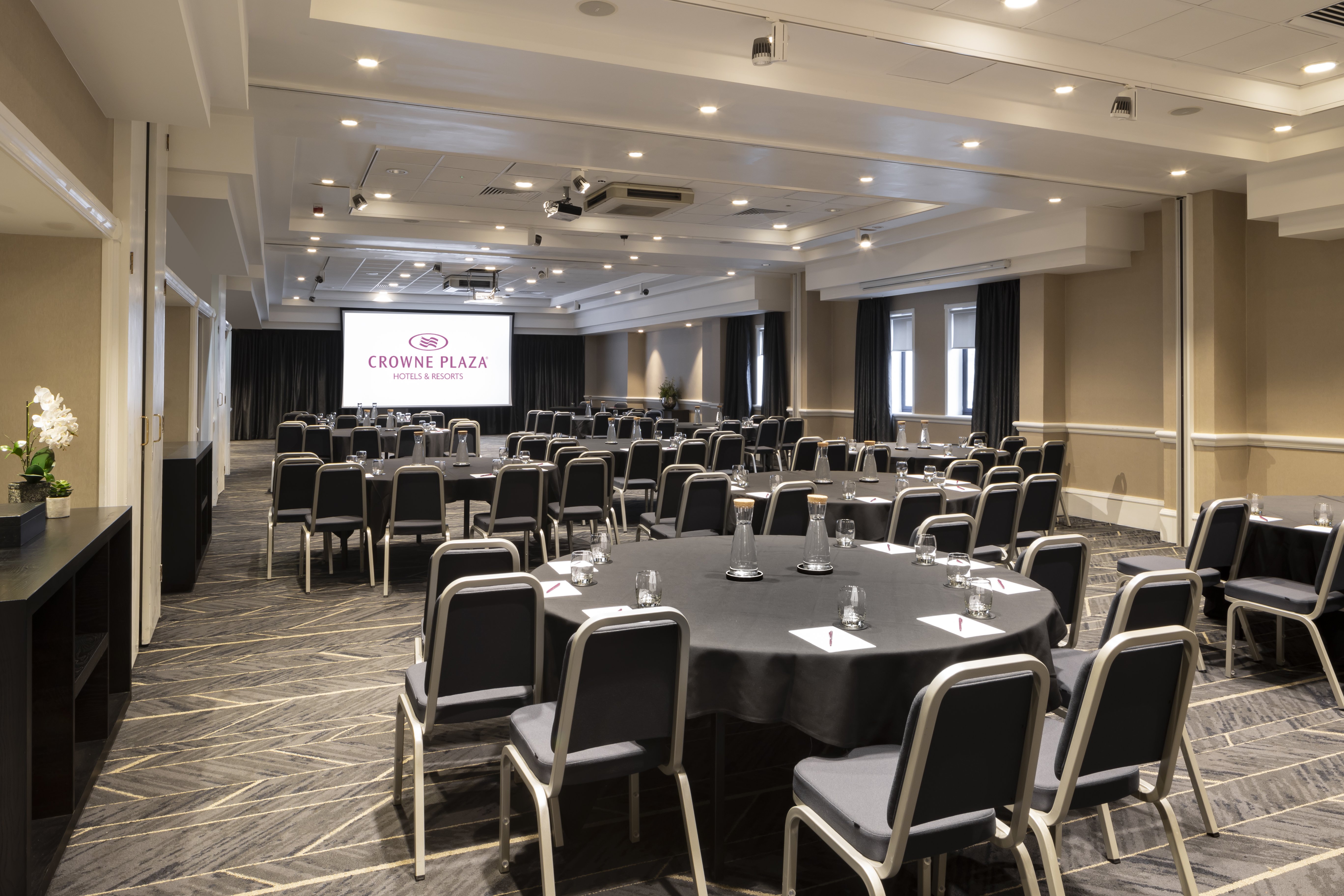 Crowne Plaza Leeds Hotel 37/50