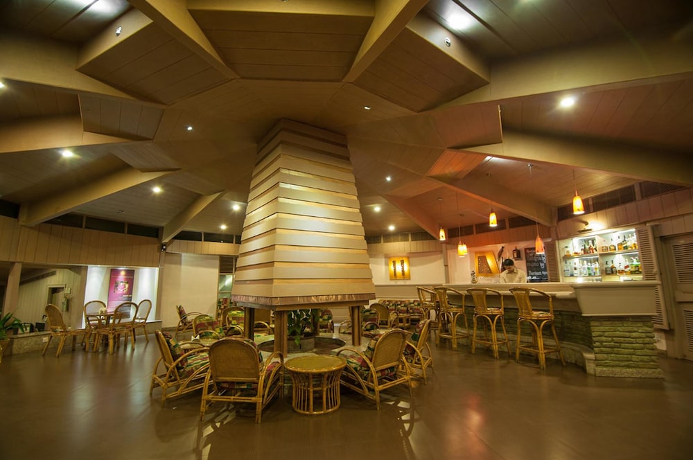 FISH TAIL LODGE 32/50