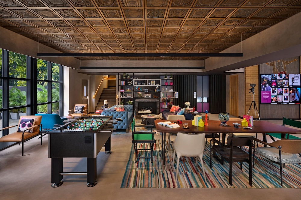 Moxy Mumbai Andheri West 27/40