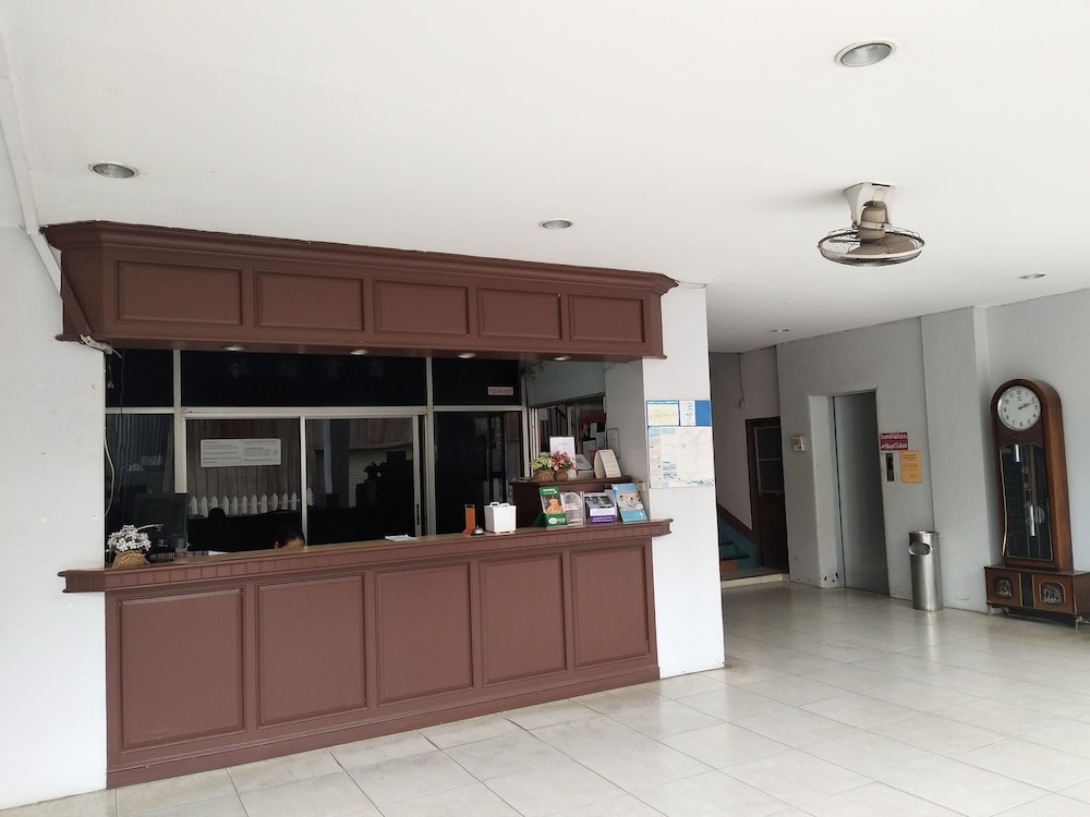 Pakchong Phubade Hotel 8/57