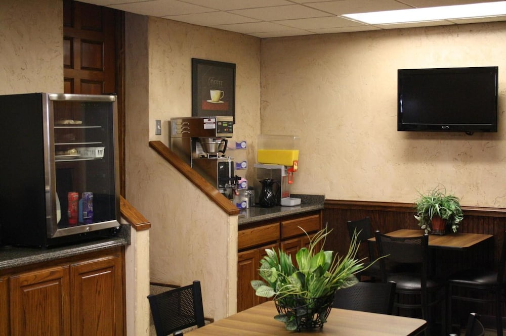 Guest Inn Ardmore 42/43
