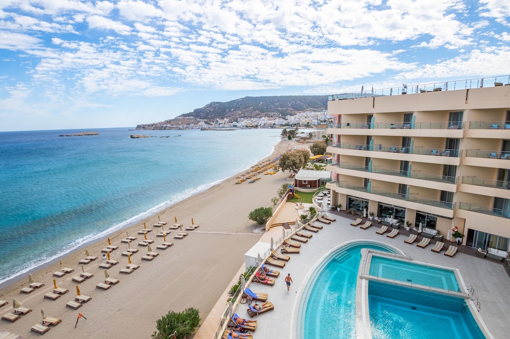 Konstantinos Palace 4/50