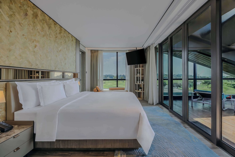 Dusit Thani Laguna Singapore 13/65