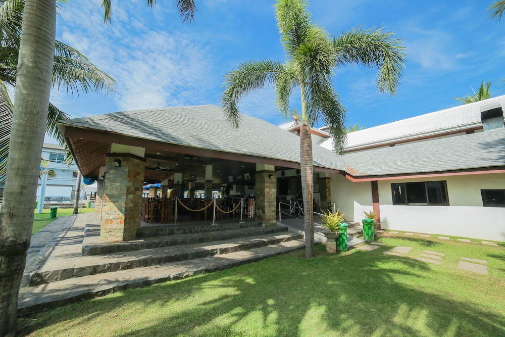 Bataan White Corals Beach Resort 38/42