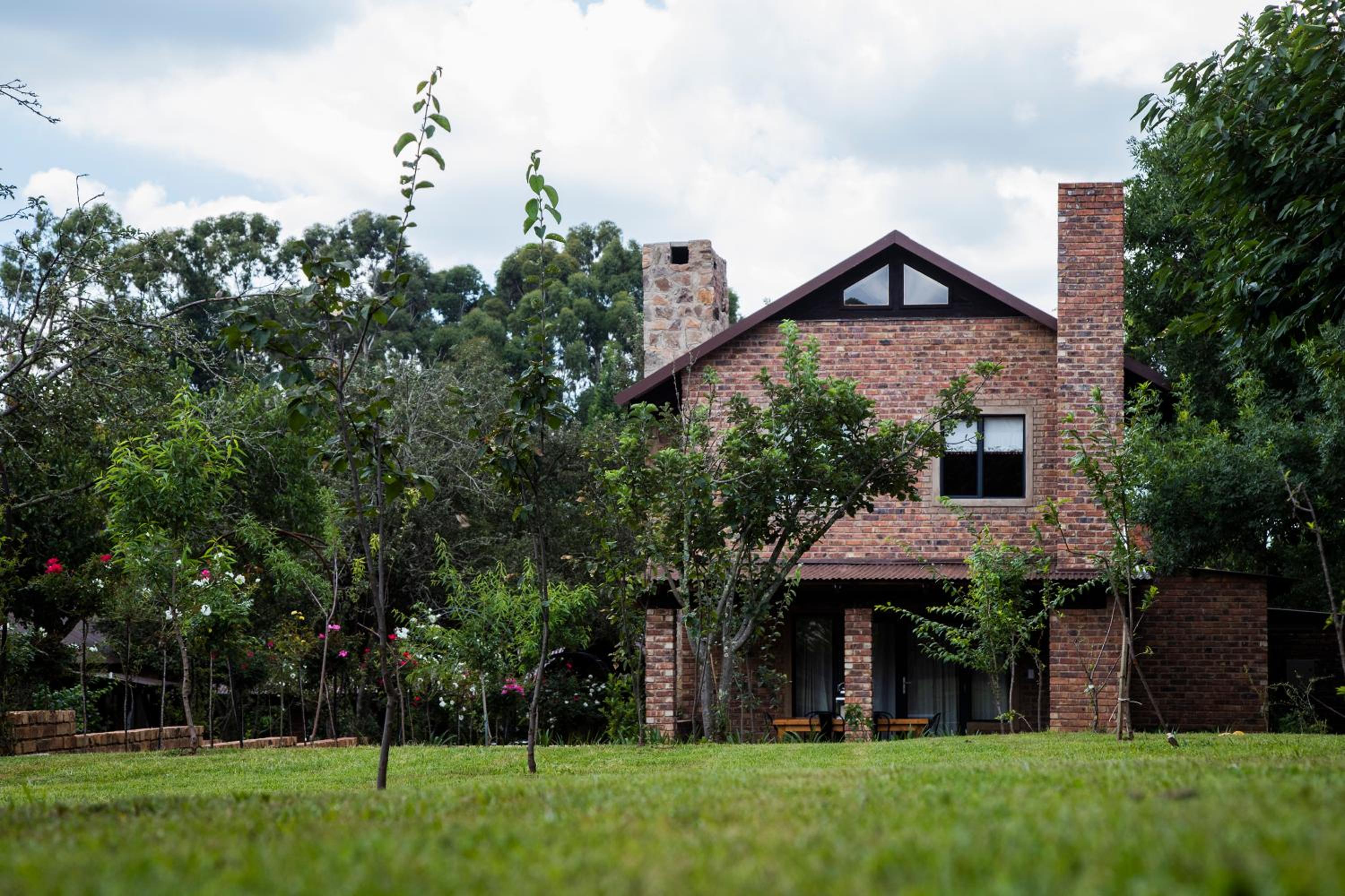 Tarry-Stone Cottages 43/50
