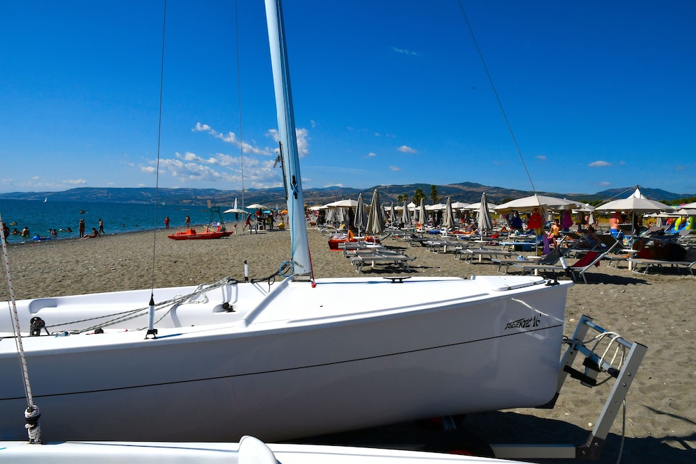SIRA RESORT 32/71