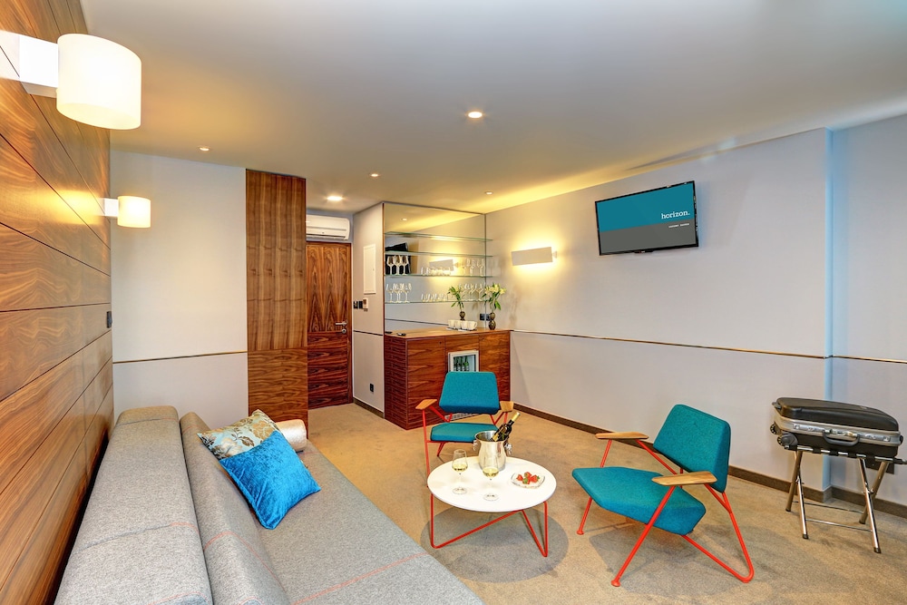 Horizon Luxury Suites 31/50