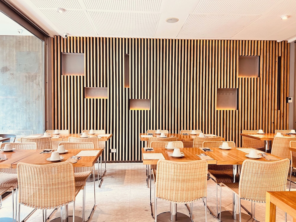 Palo Santo Hotel 61/74