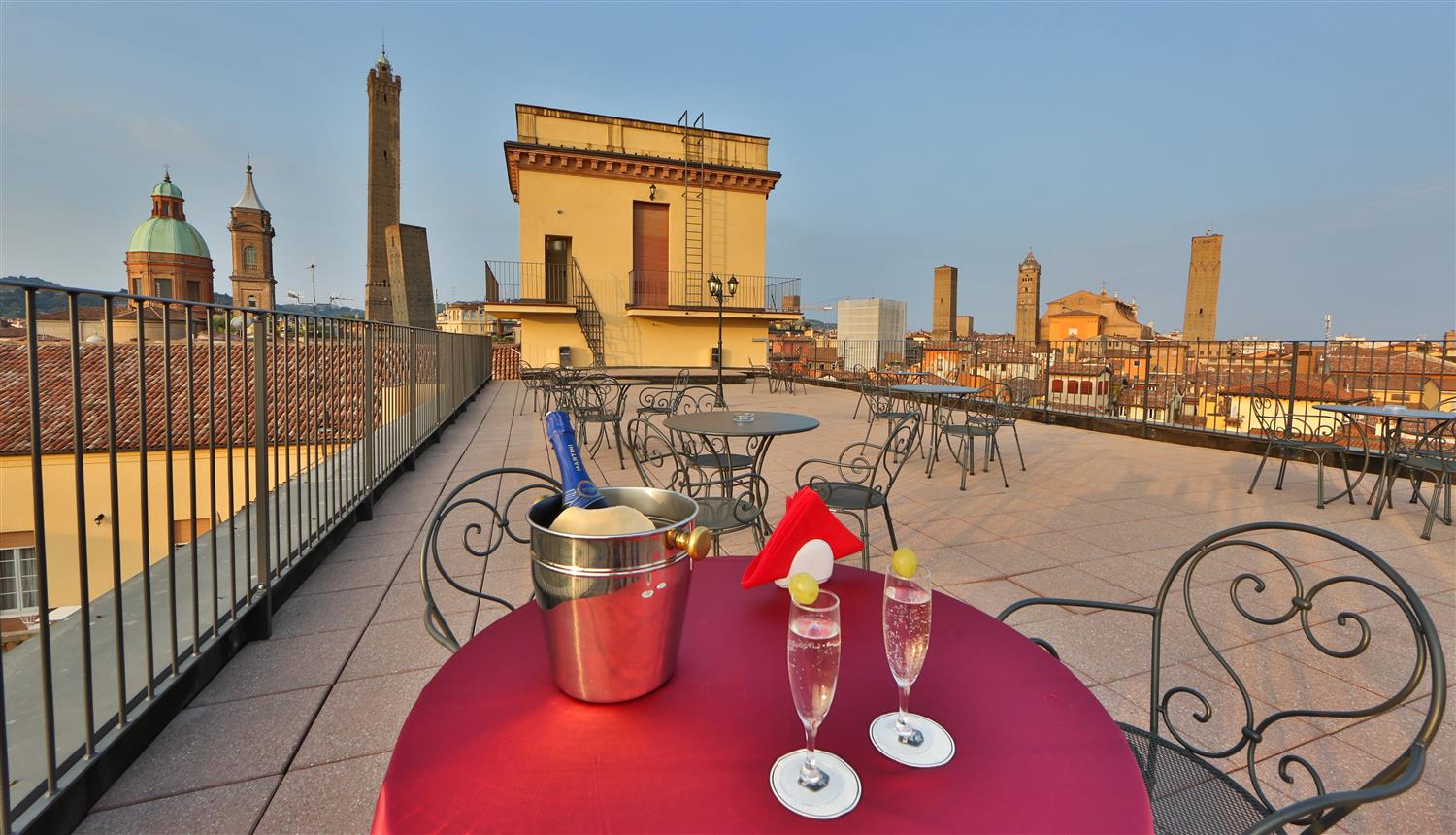 HOTEL SAN DONATO - BOLOGNA CENTRO 27/31