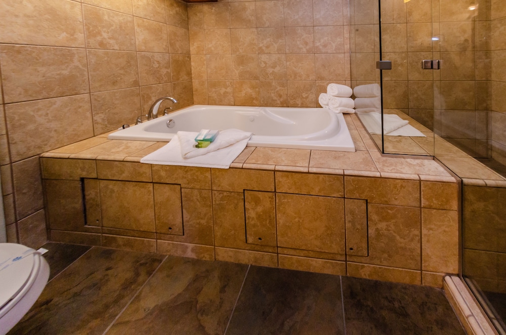 Lodge At Feather Falls Casino 47/49