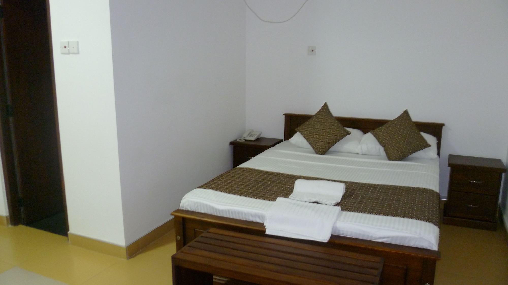 ECONOMY, QUEEN BED, COURTYARD VIEW, ACCESSIBLE