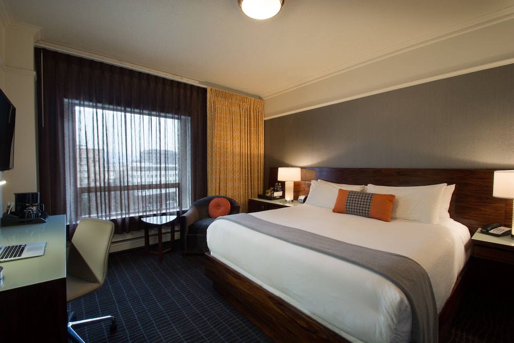 PREMIUM, KING BED