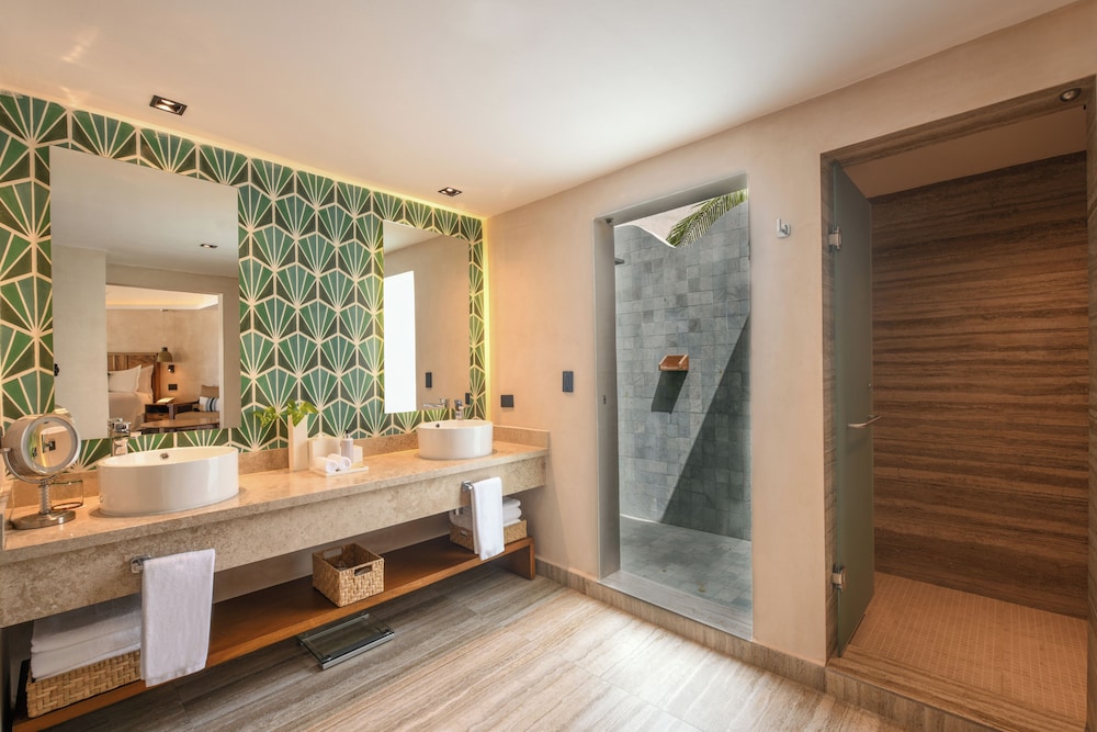 Royal, Haven, Retreat, Suite