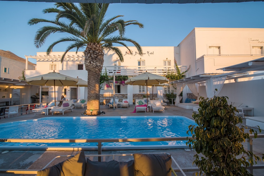 Beach Boutique Hotel in SANTORINI