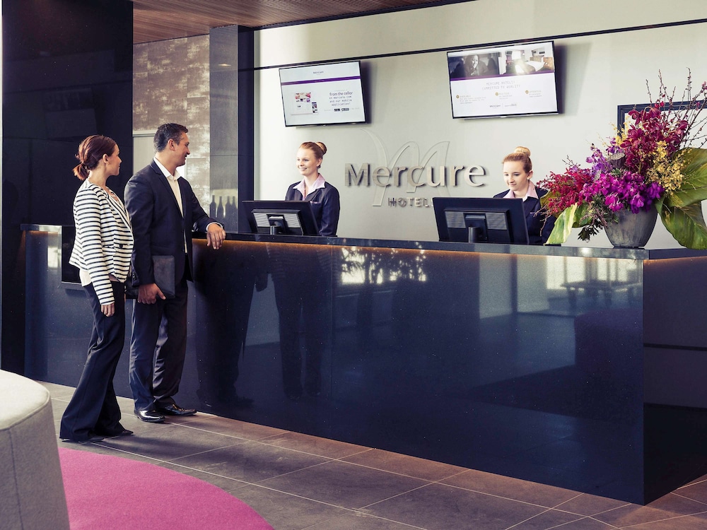Mercure Newcastle Airport 6/50