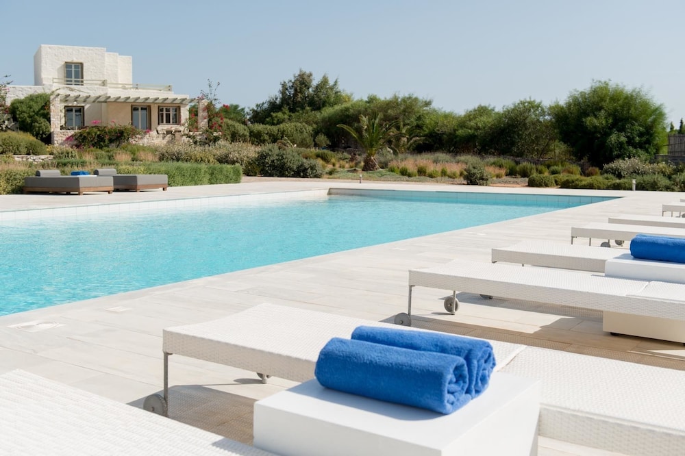 STAGONES LUXURY VILLAS 25/50