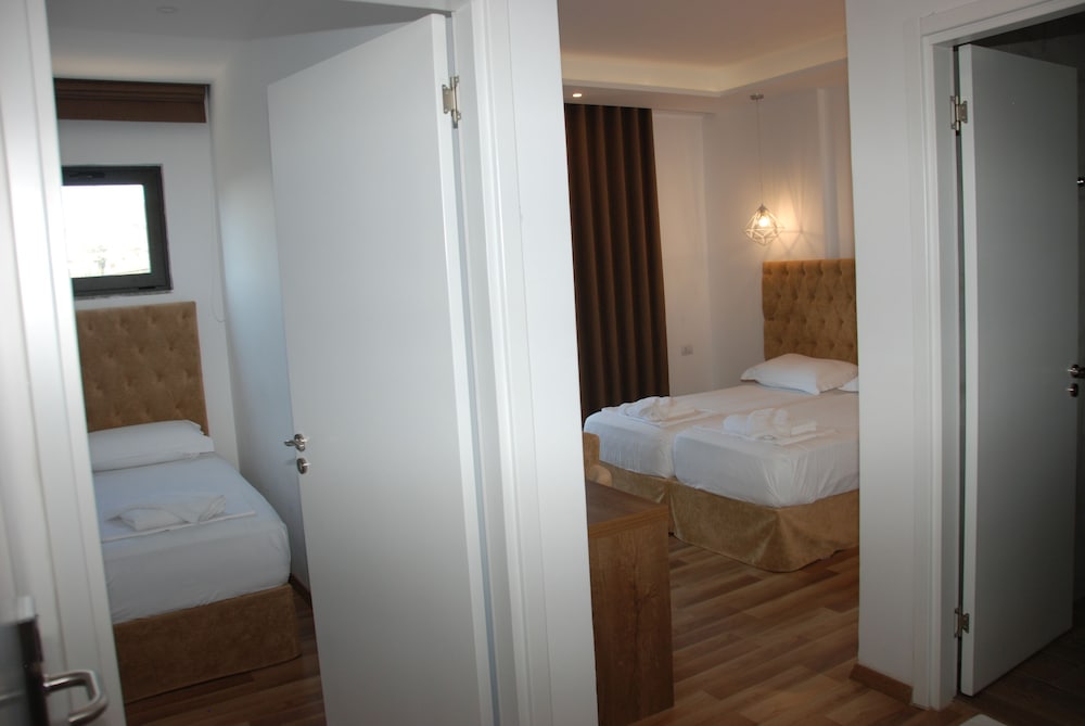 Bianco Hotel 18/61