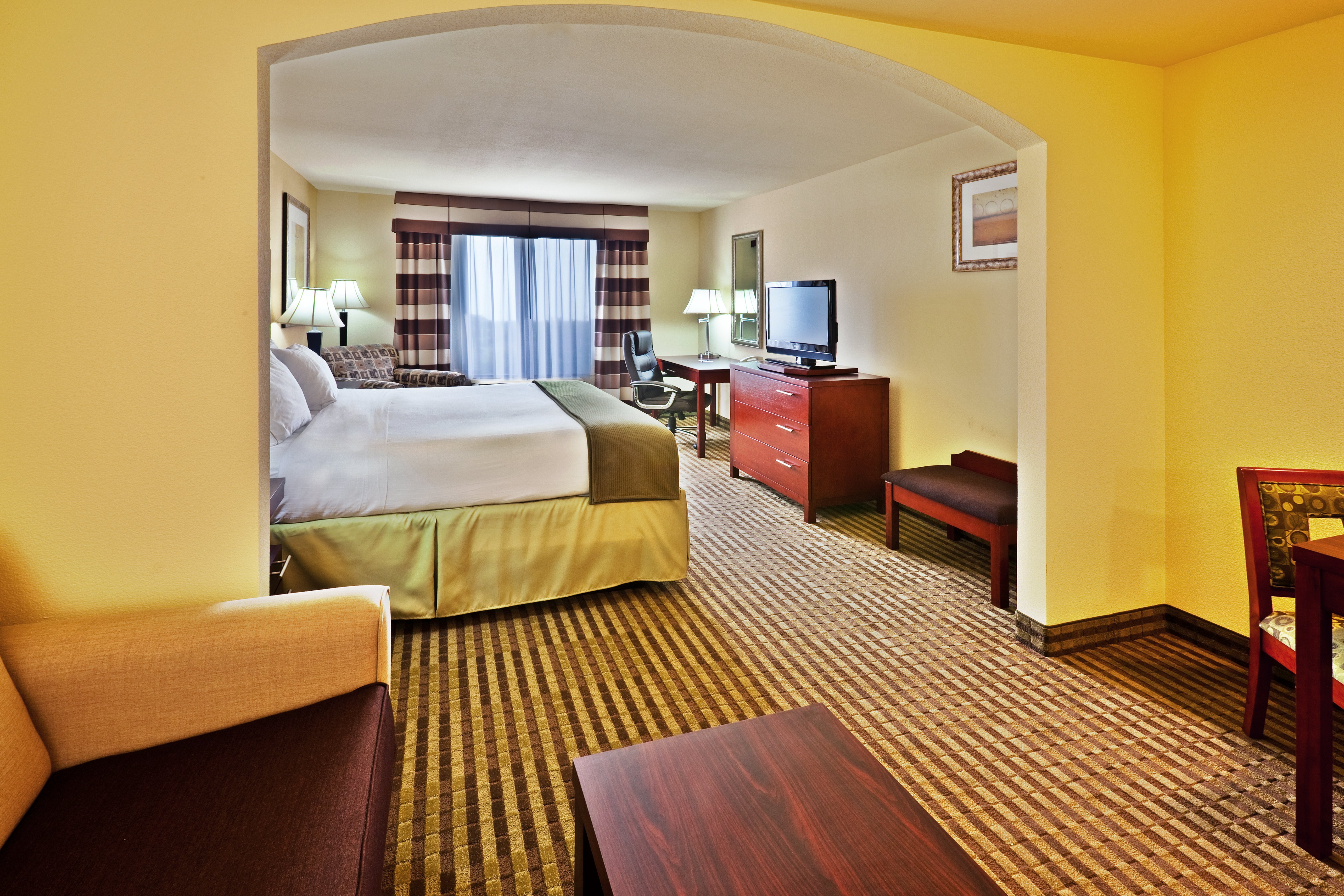 Holiday Inn Express Hotel And Suites Ponca City 20/50