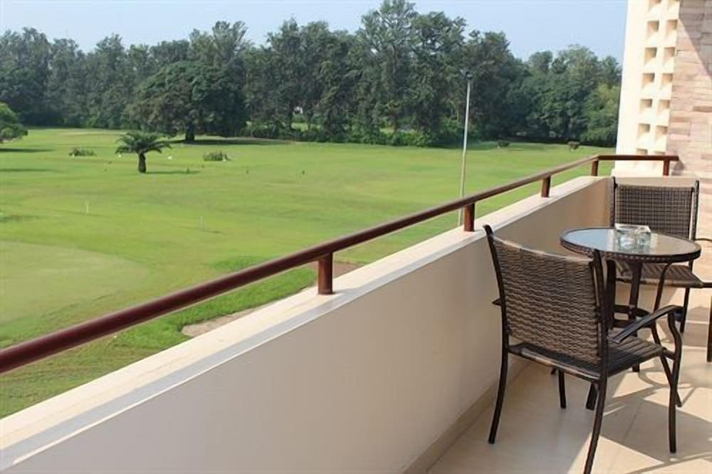 Roca Golf Hotel 19/36