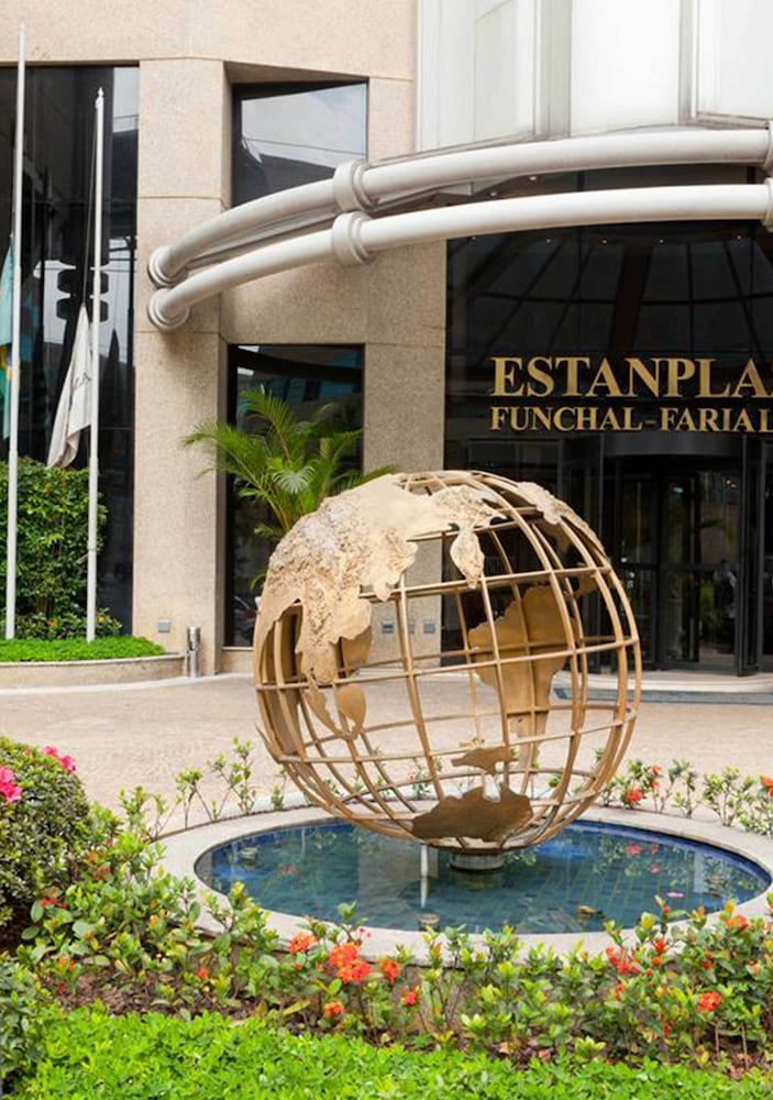 Estanplaza Funchal Faria Lima 54/57