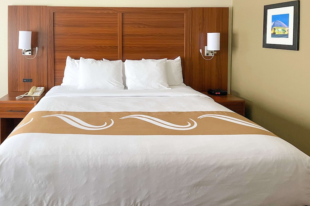 Quality Inn Placentia Anaheim Fullerton 16/50
