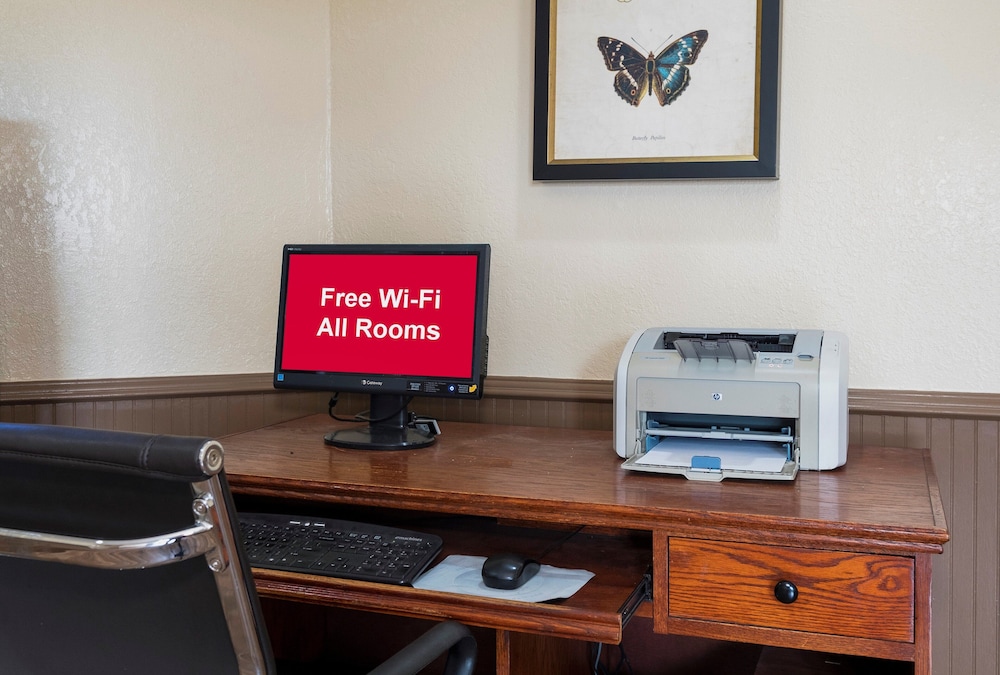 Red Roof Inn Meridian 22/35