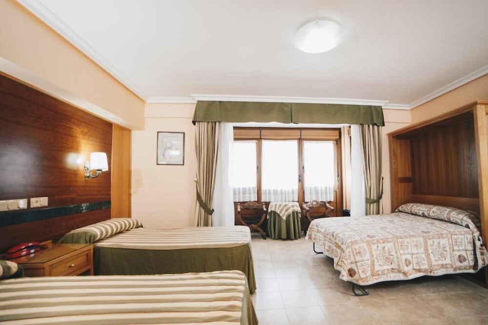 Hostal Los Gavilanes 2 13/50