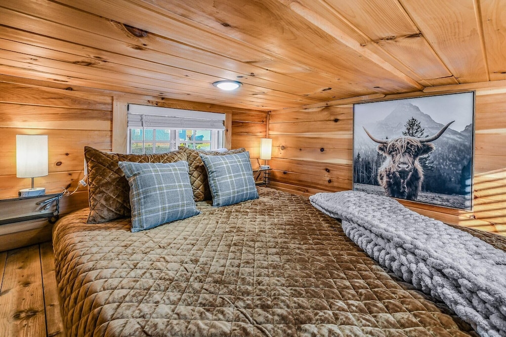 Sojourn Lodging 26/53