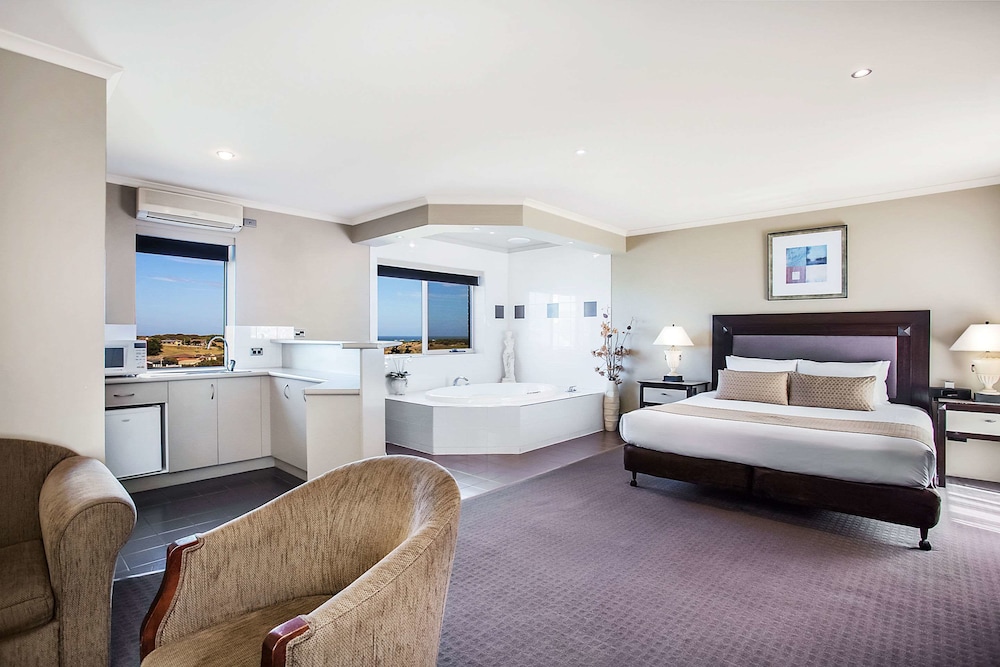 Comfort Inn On Raglan 24/39