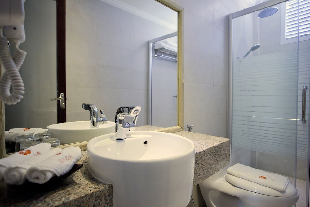 Kaani Beach Hotel 58/59