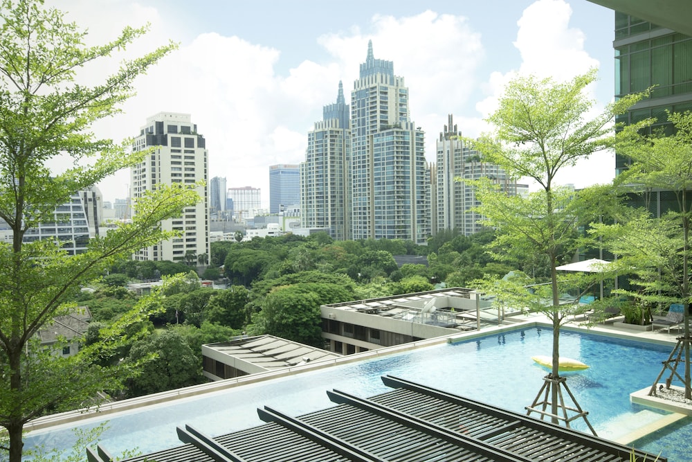 Sivatel Bangkok 47/50